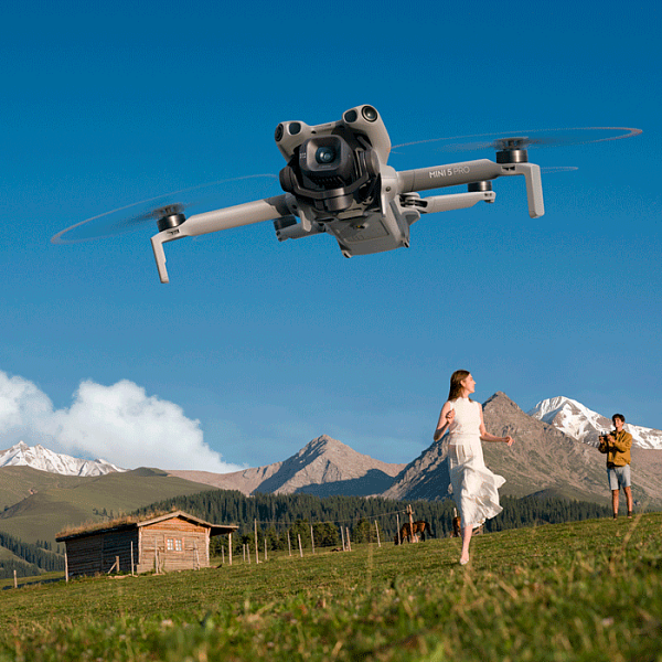 Квадрокоптер DJI Mini 5 Pro Fly More Combo (DJI RC-N3)