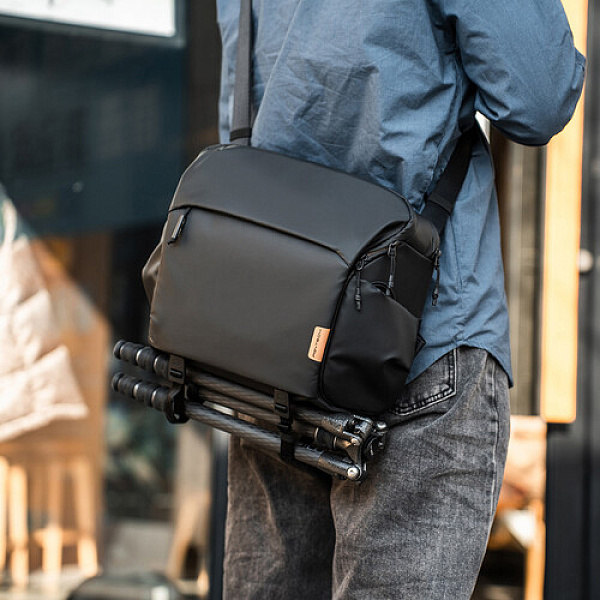 Сумка PGYTECH OneGo Shoulder Bag 10L Obsidian Black