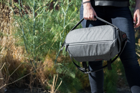 Сумка Peak Design The Everyday Sling 10L Light Gray фото 9